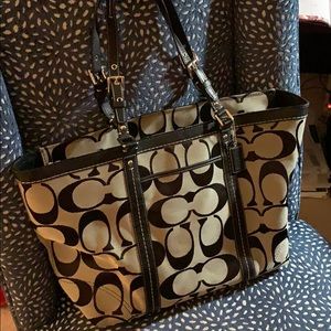 Coach Authentic tote